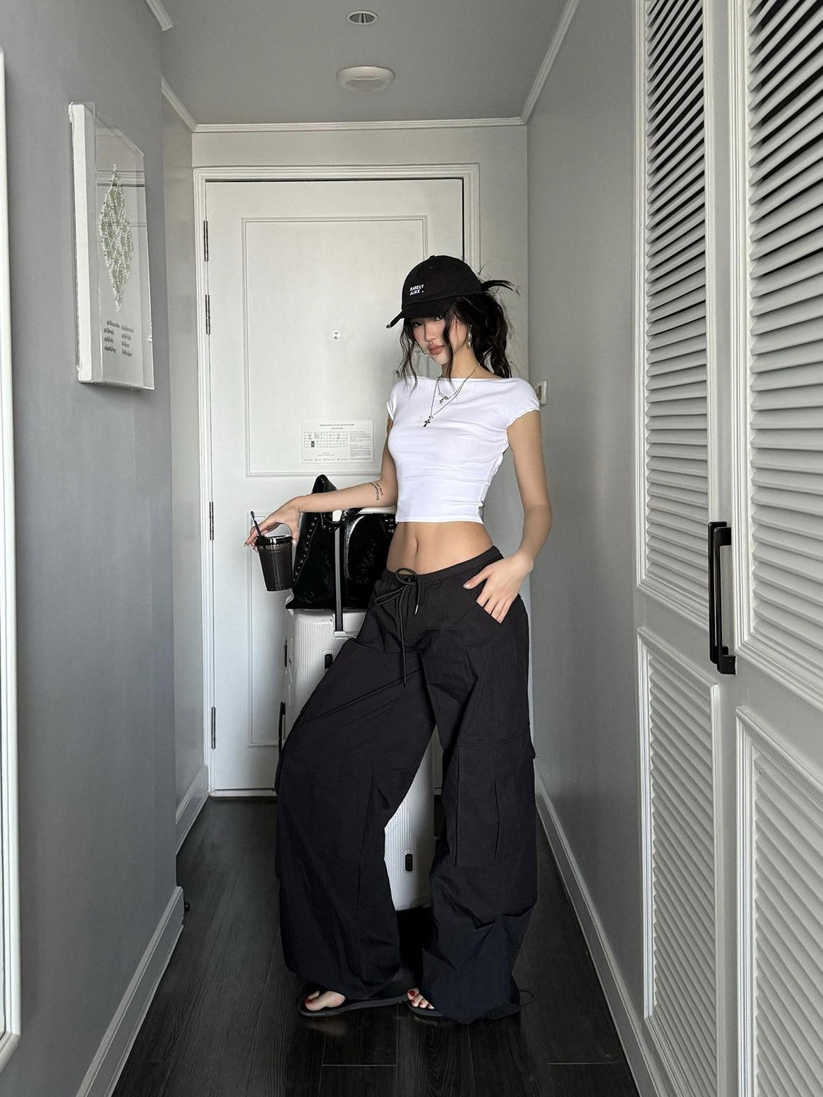 rovente White Letter Print Short Sleeve Slim Fit Backless Women's Cotton Blend Crop Tops