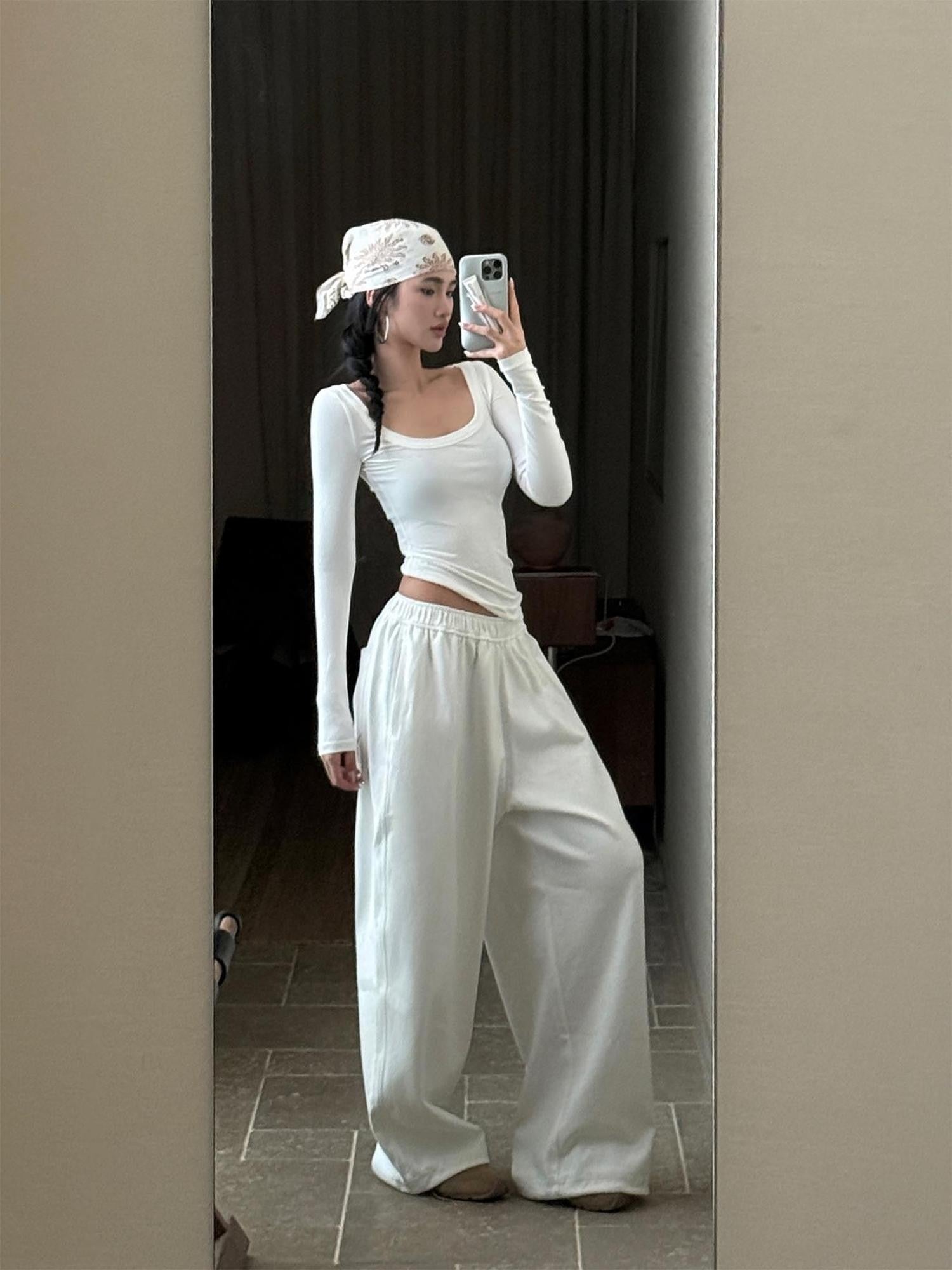 rovente White Minimalist Drapey Floor Length Women's Cotton Blend Wide-leg Pants