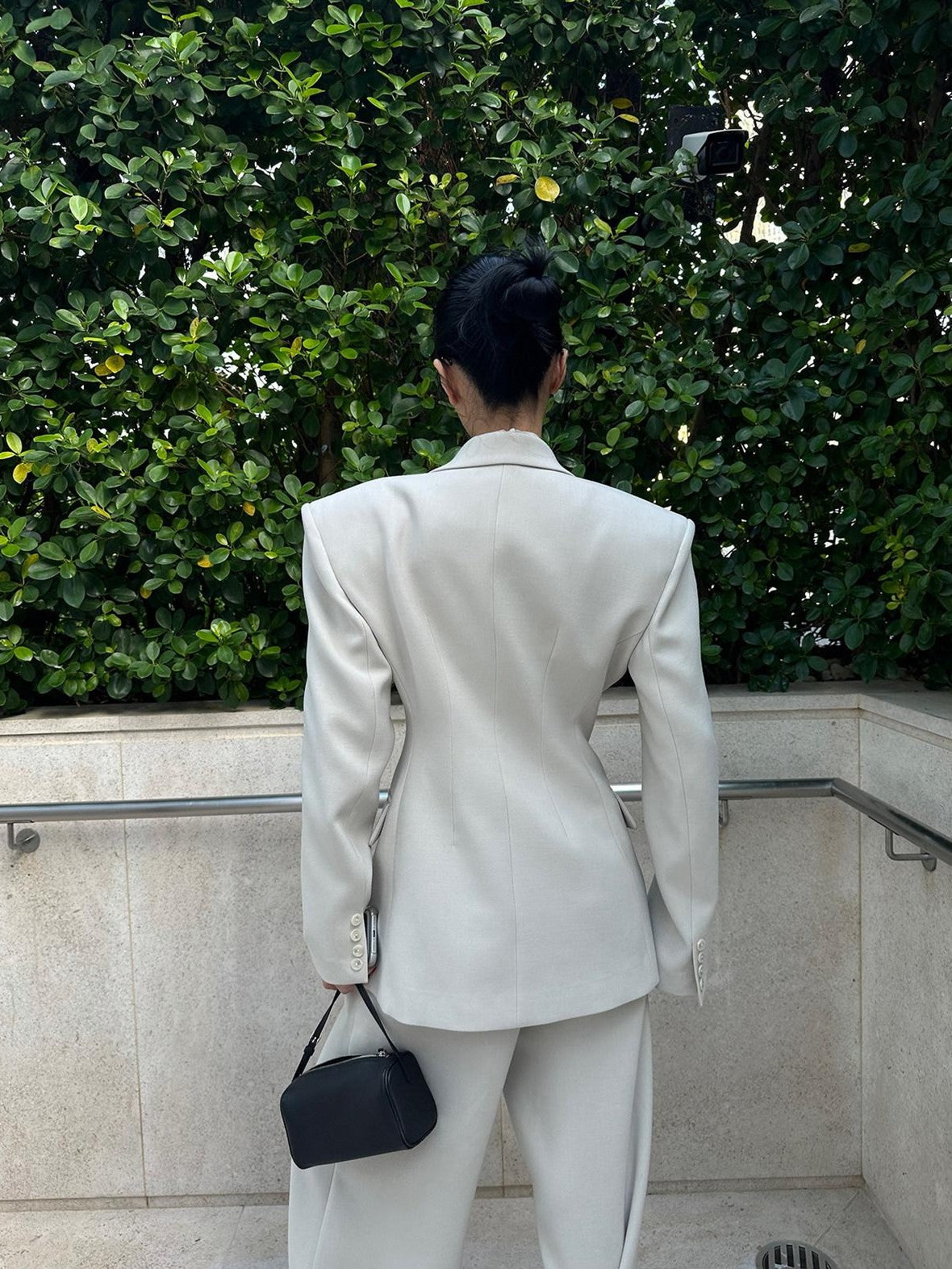 rovente White Notched Lapel Double Breasted Padded Shoulders Women's Polyester Blazers