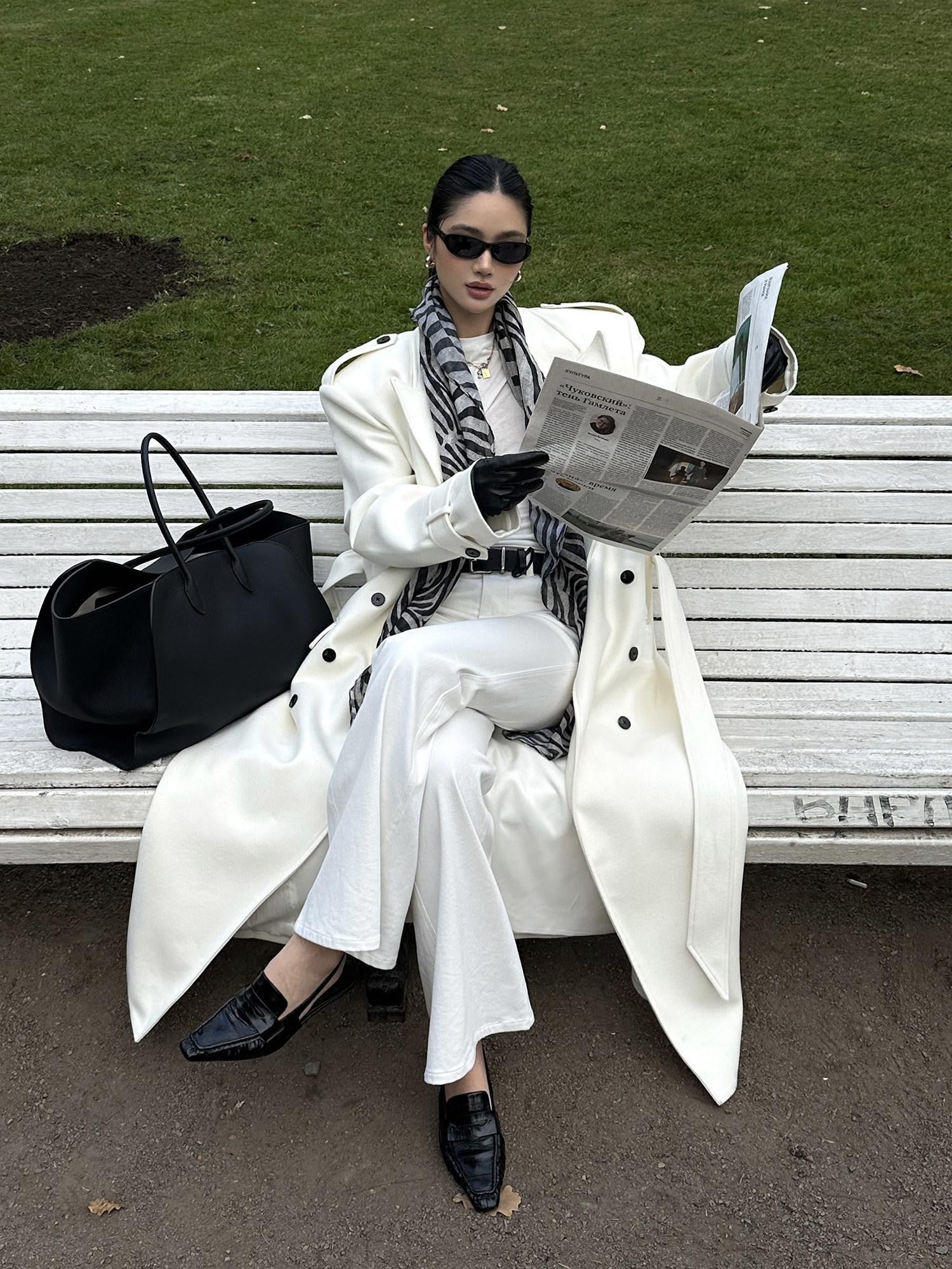 rovente White Notched Lapel Longline Loose Fit Women's Wool Blend Double-breasted Coats