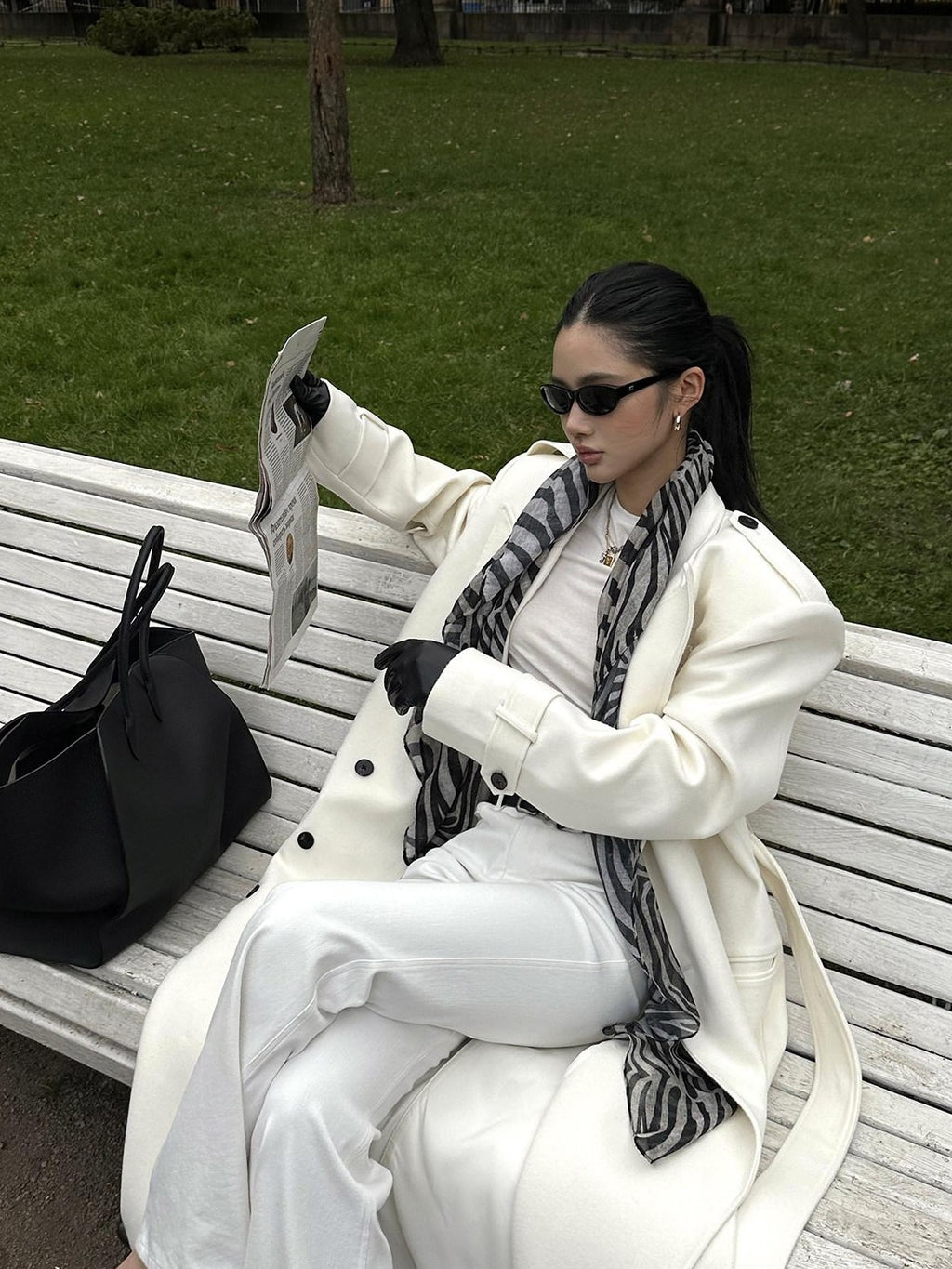 rovente White Notched Lapel Longline Loose Fit Women's Wool Blend Double-breasted Coats