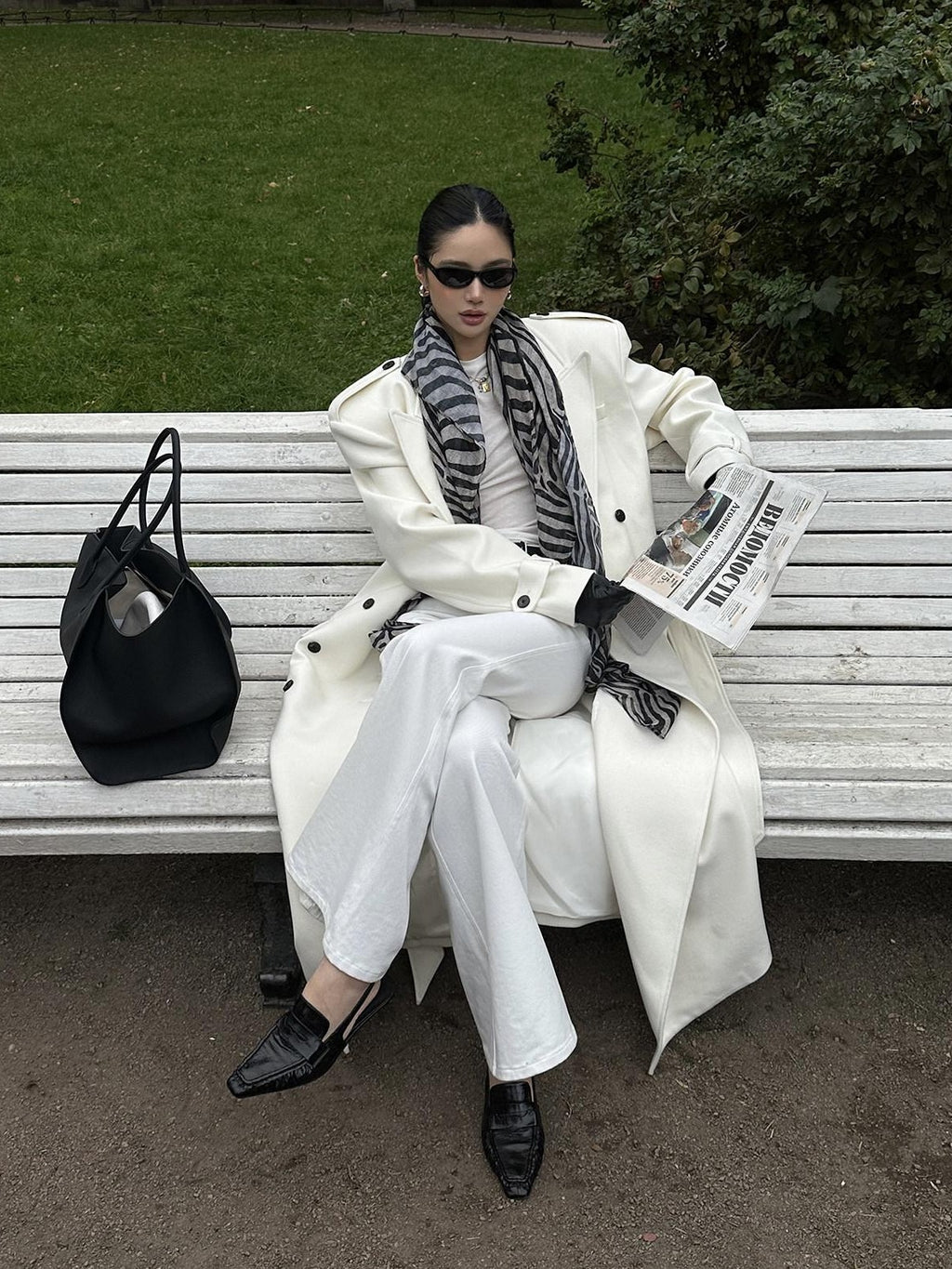 rovente White Notched Lapel Longline Loose Fit Women's Wool Blend Double-breasted Coats