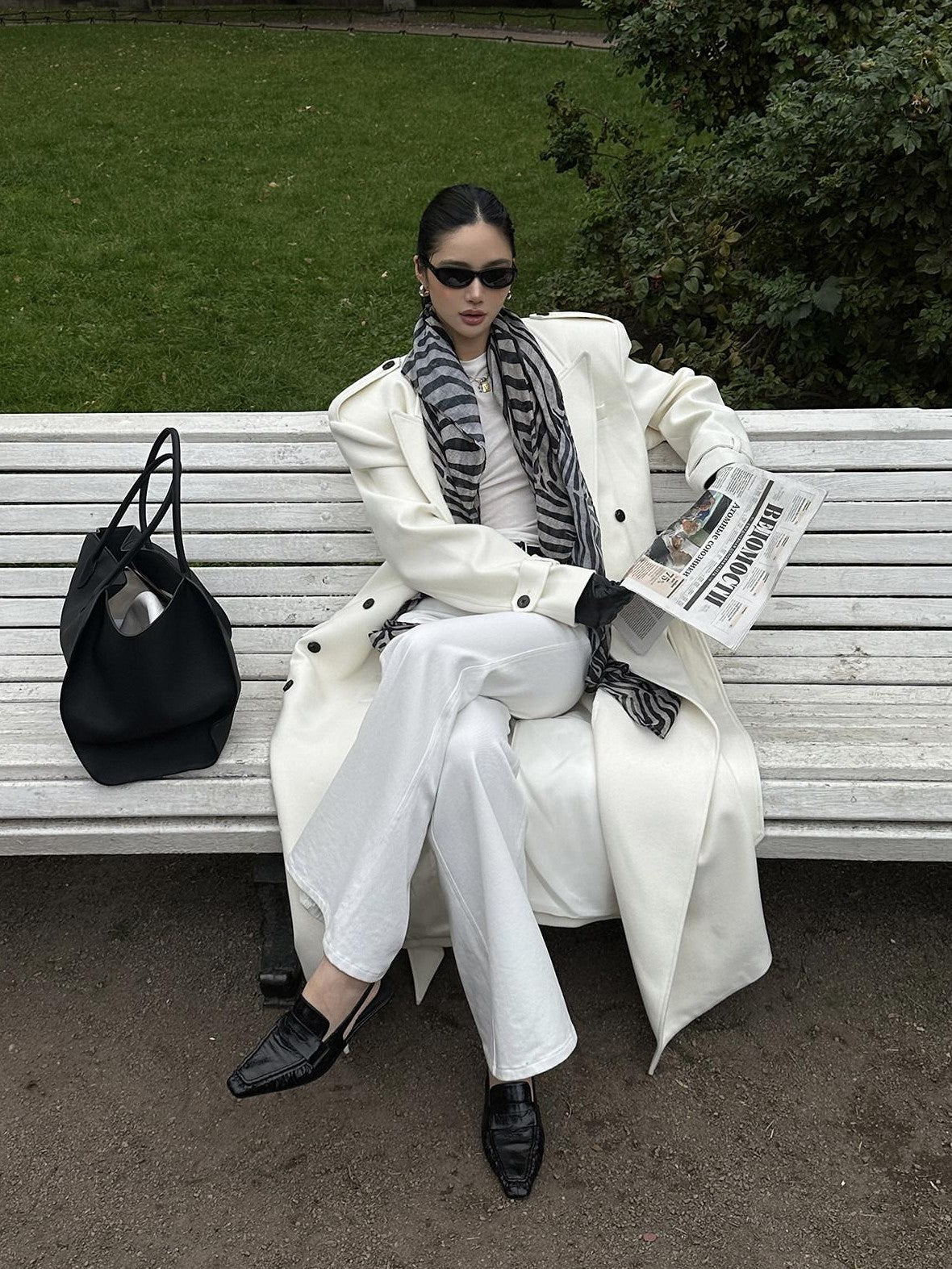 rovente White Notched Lapel Longline Loose Fit Women's Wool Blend Double-breasted Coats