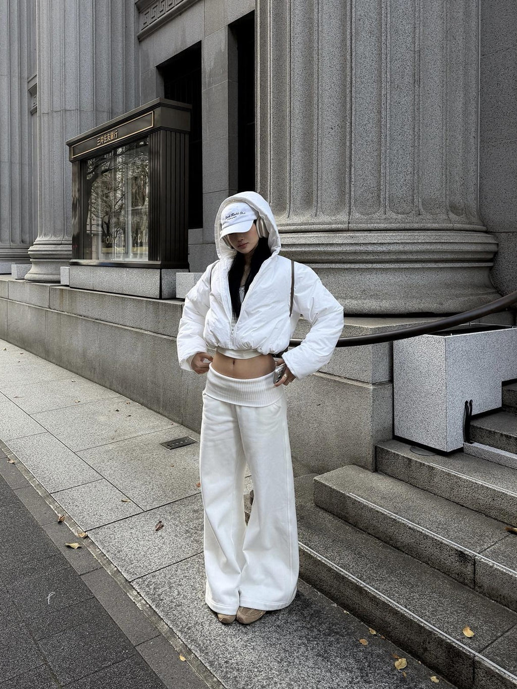 rovente White Ribbed High Waist Micro Flare Pockets Knit Women's Cotton Blend Sweatpants