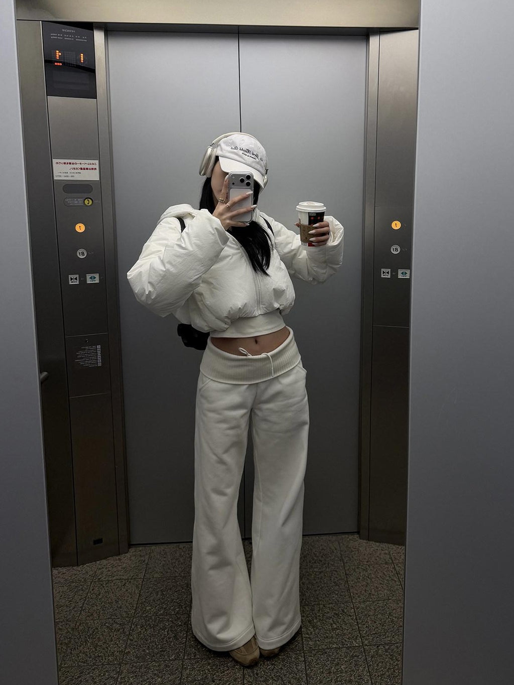 rovente White Ribbed High Waist Micro Flare Pockets Knit Women's Cotton Blend Sweatpants