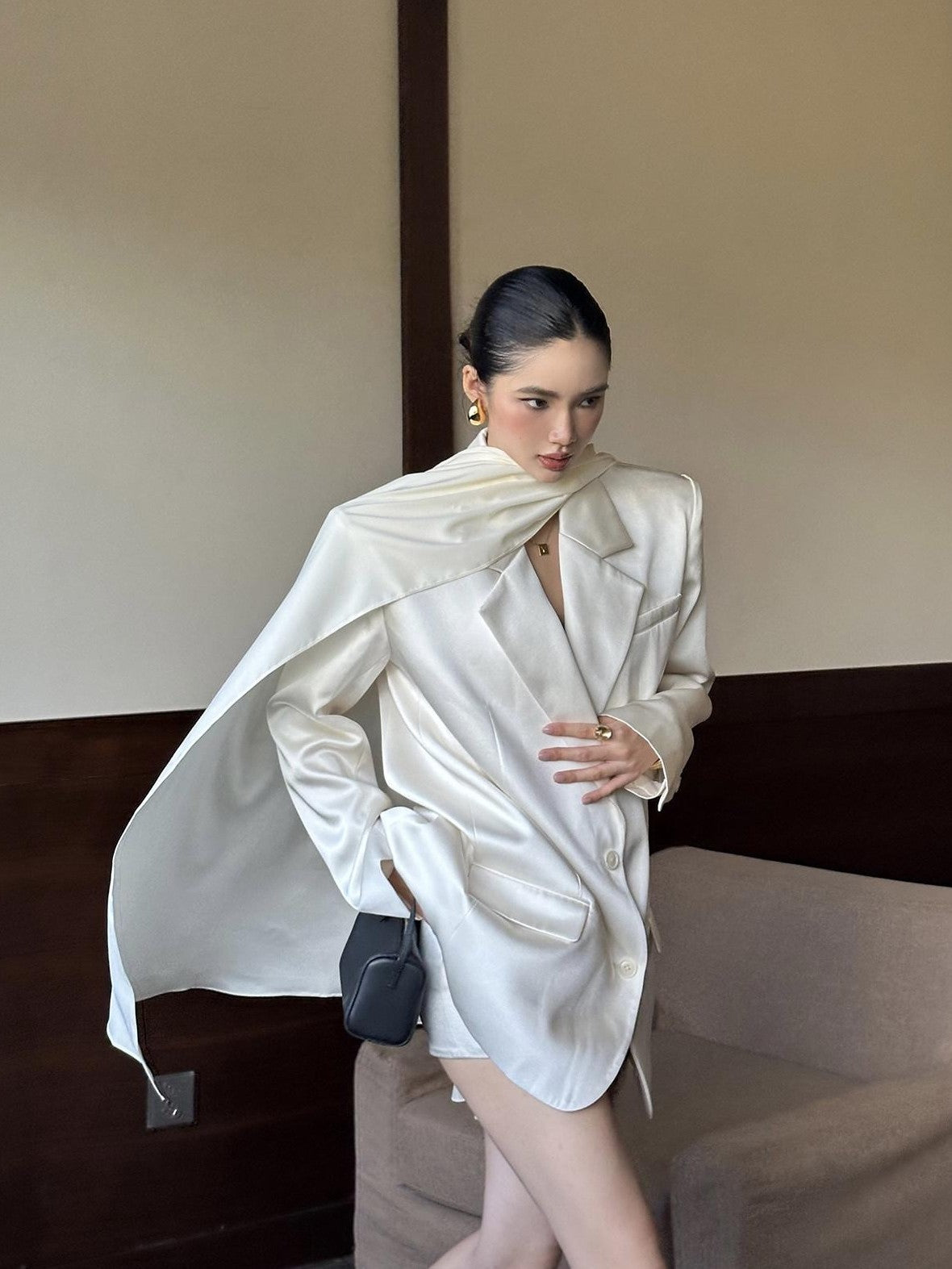 rovente White Ribbon Tie Padded Shoulder Loose Casual Women's Polyester Blend Blazers