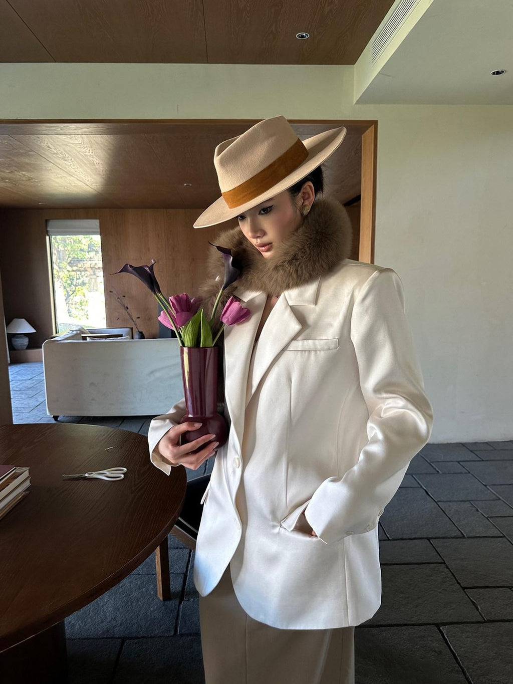 rovente White Ribbon Tie Padded Shoulder Loose Casual Women's Polyester Blend Blazers