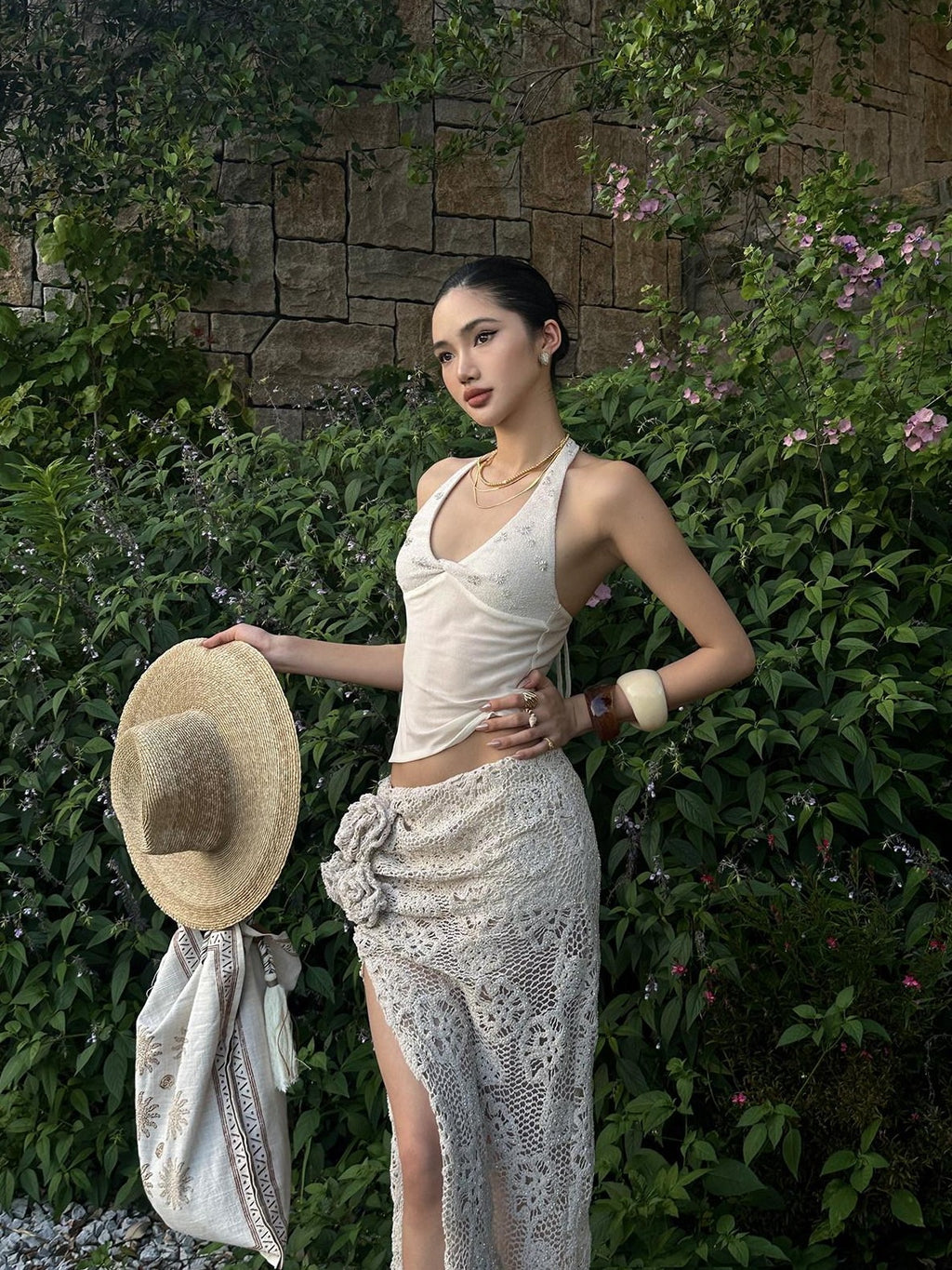 rovente White Sequin Spliced Backless Slim Fit Women's Polyester Halter Tops