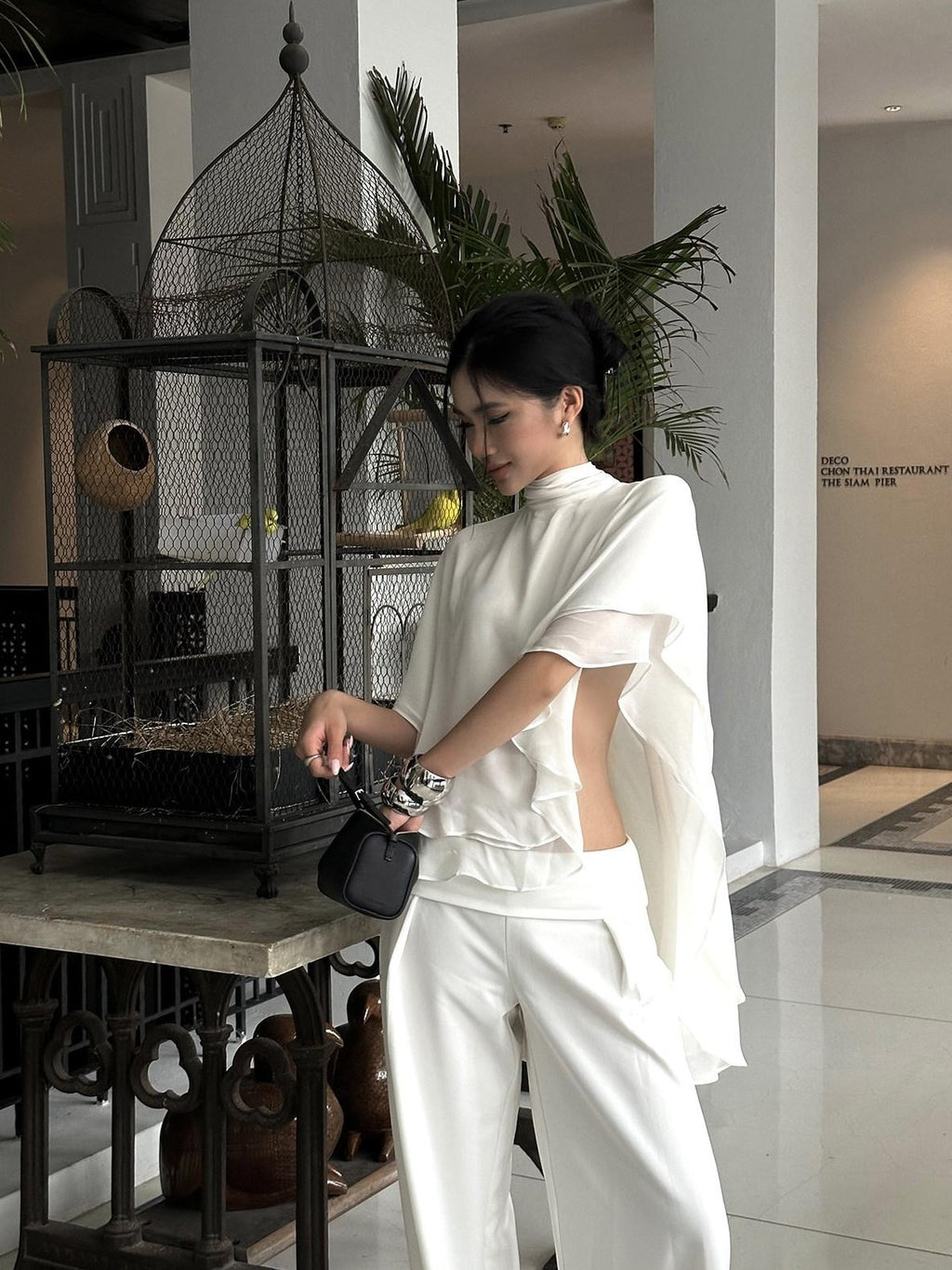 rovente White Shawl Overlay Ruffle Sleeve Stand Collar Women's Polyester Tunic Blouses