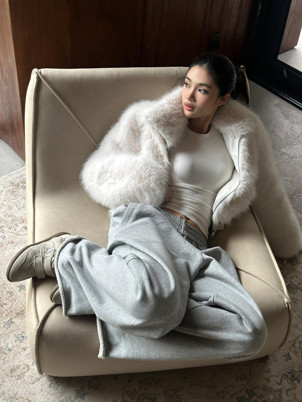 rovente White Slim Fit Round Neck Knitted Women's Spandex Blend Long Sleeve T-shirts