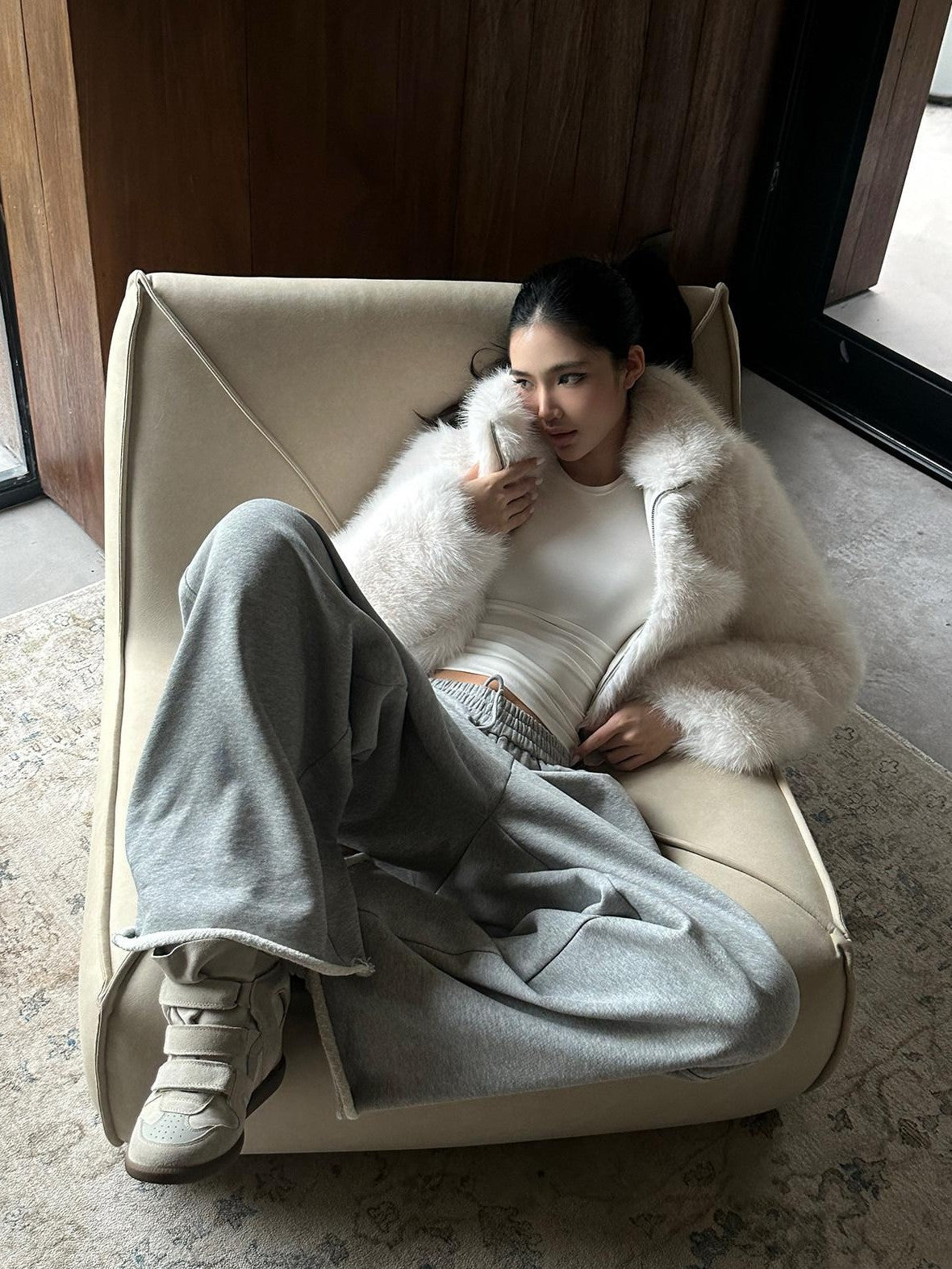 rovente White Slim Fit Round Neck Knitted Women's Spandex Blend Long Sleeve T-shirts