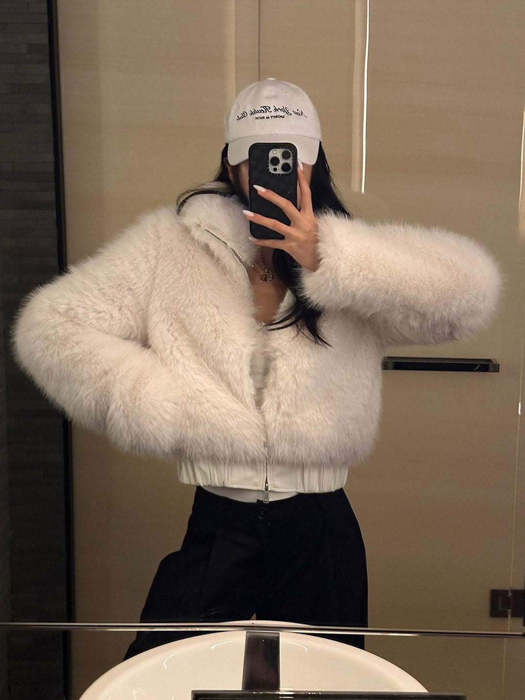 rovente White Stand Collar Zipper Slanted Pockets Short Women's Polyester Faux Fur Coats