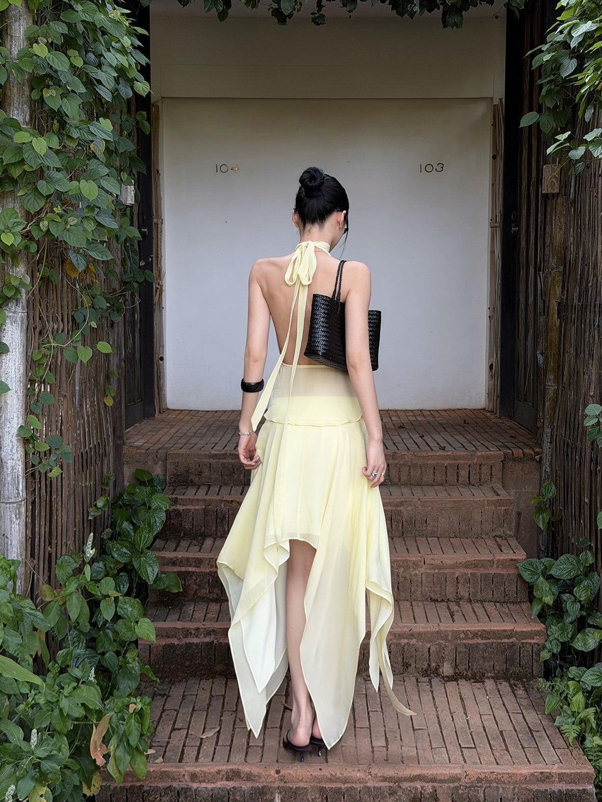 rovente Yellow Deep V-neck Sleeveless Asymmetric Two Piece Women's Matching Skirt Sets