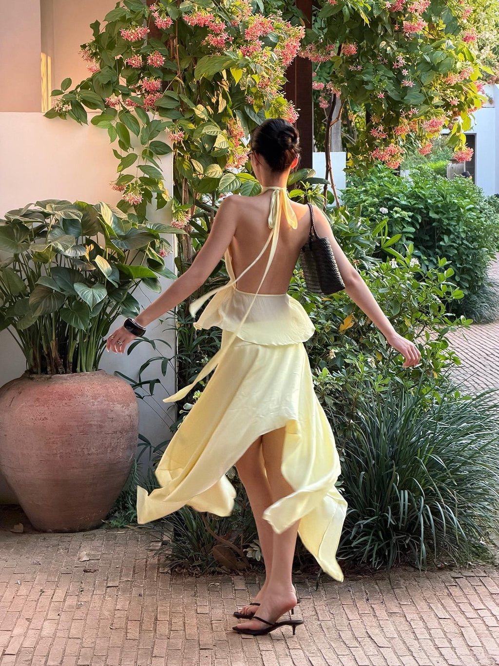 rovente Yellow Deep V-neck Sleeveless Asymmetric Two Piece Women's Matching Skirt Sets