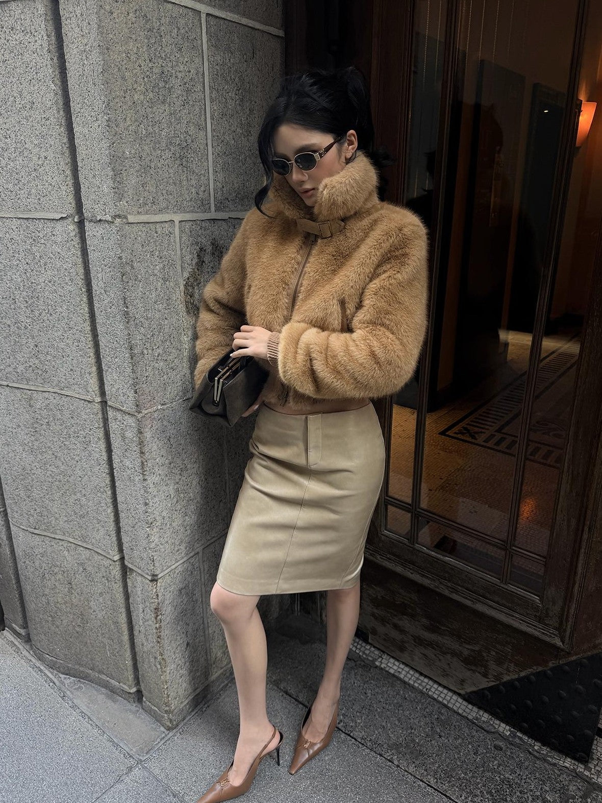 rovente Yellow Stand Collar Zip Cropped Women's Faux Fur Coats